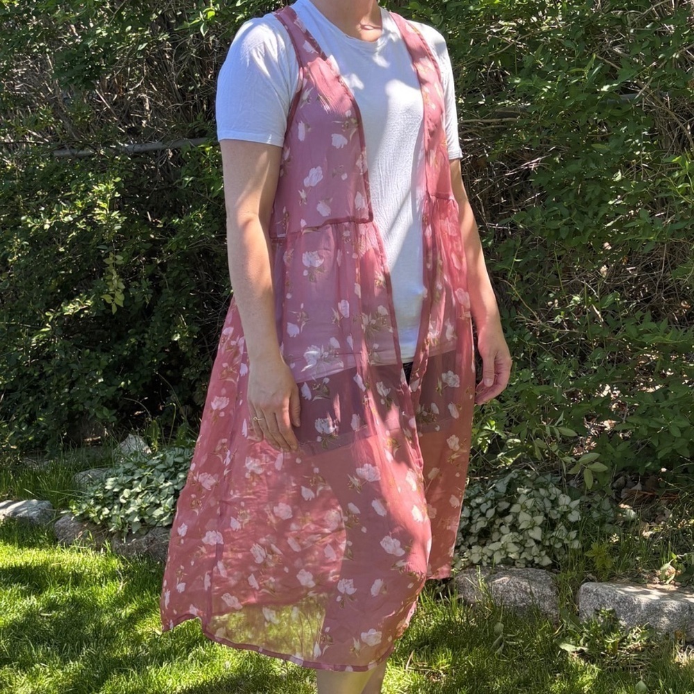 Lauren Conrad Sheer Floral Dusty Rose Sleeveless Duster Vest One Size